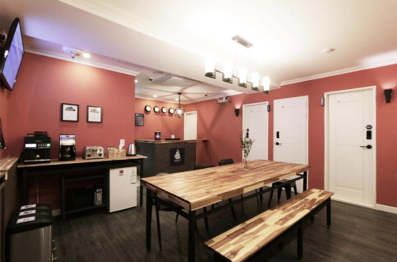 Blueboat Hostel Jeonju Eksteriør bilde